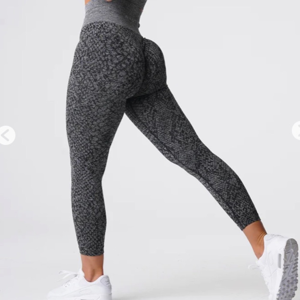 NVGTN black speckled seamless leggings